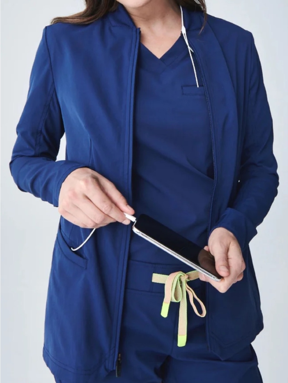 Medelita Women's Navy Blue Zip-Front Scrub Jacket